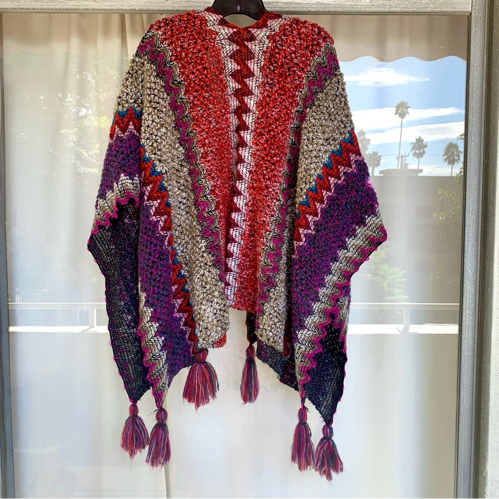 Ellie Kate Sweater Poncho Cape - Picture 10 of 15